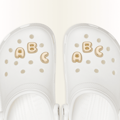 Crocs - Gold Bubble Letter A-Z Jibbitz™ charms