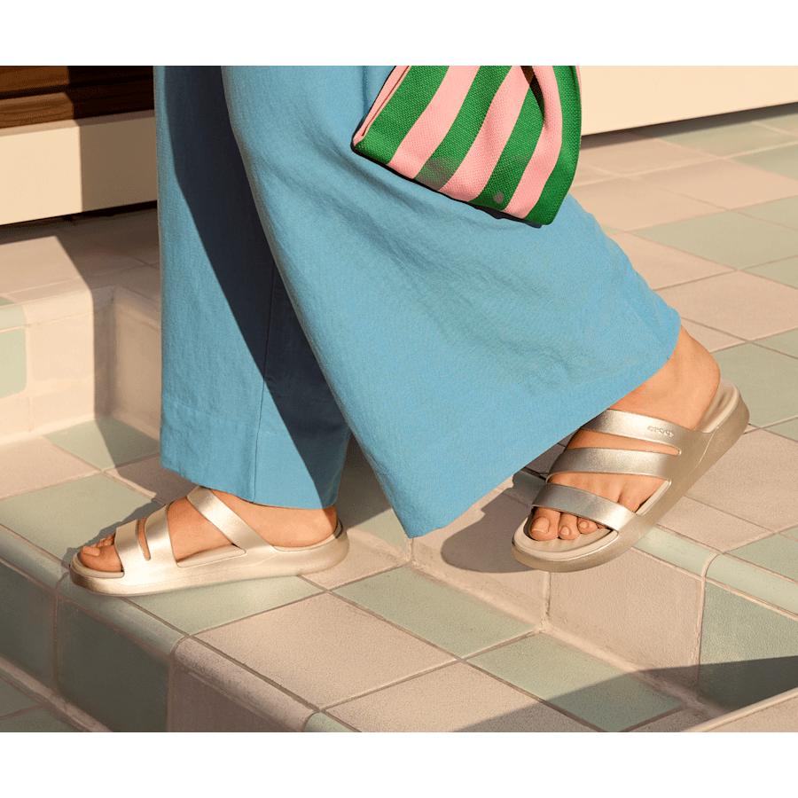 Crocs - Getaway Metallic Strappy